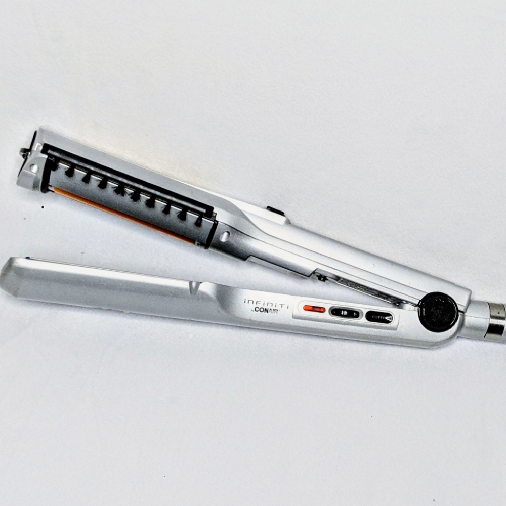 Conair Infiniti Pro Style hair styling tool